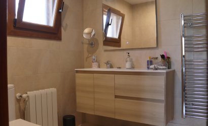 Revente - Villa -
Orba - Inland