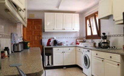 Revente - Villa -
Orba - Inland