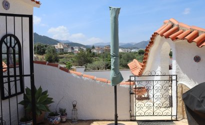 Revente - Villa -
Orba - Inland
