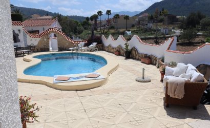 Revente - Villa -
Orba - Inland