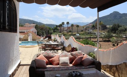 Revente - Villa -
Orba - Inland