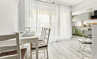 Revente - Apartment -
Torrevieja - Centro