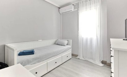 Revente - Apartment -
Torrevieja - Centro