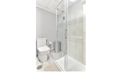 Revente - Apartment -
Torrevieja - Centro