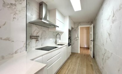 Revente - Apartment -
Torrevieja - Centro