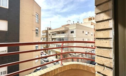 Revente - Apartment -
Torrevieja - Centro