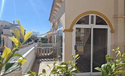 Herverkoop - Town House -
Orihuela Costa - La Florida