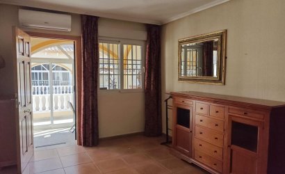 Herverkoop - Town House -
Orihuela Costa - La Florida