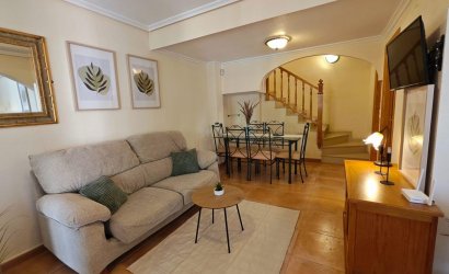 Herverkoop - Town House -
Orihuela Costa - La Florida