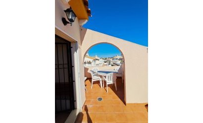 Herverkoop - Town House -
Orihuela Costa - La Florida