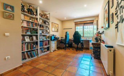 Herverkoop - Villa -
La Nucía