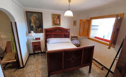 Reventa - Country House -
Yecla - Inland