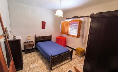 Reventa - Country House -
Yecla - Inland