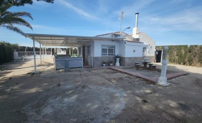 Herverkoop - Country House -
Villena