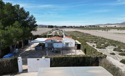 Herverkoop - Country House -
Villena