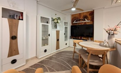Revente - Apartment -
Torrevieja - Centro