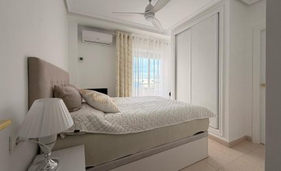 Revente - Apartment -
Torrevieja - Centro