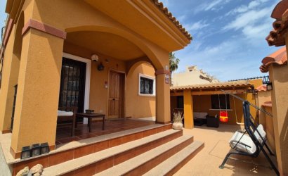 Herverkoop - Villa -
Torrevieja - Costa Blanca