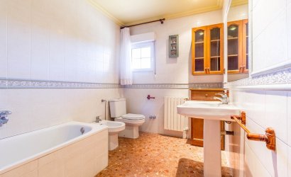Revente - Villa -
Yecla - Inland