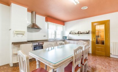 Revente - Villa -
Yecla - Inland