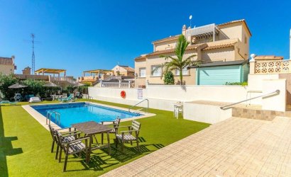 Resale - Villa -
Orihuela Costa - Costa Blanca