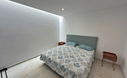 Herverkoop - Villa -
Orihuela Costa - Villamartín
