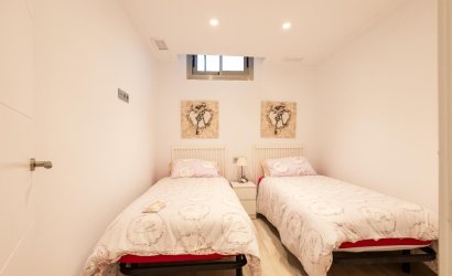 Revente - Villa -
Orihuela Costa - Costa Blanca