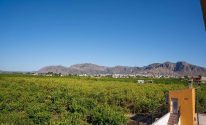Herverkoop - Villa -
Orihuela - Inland
