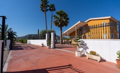 Herverkoop - Villa -
Orihuela - Inland