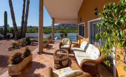 Herverkoop - Villa -
Orihuela - Inland