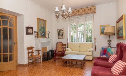 Reventa - Villa -
Yecla - Inland