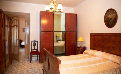 Reventa - Villa -
Yecla - Inland