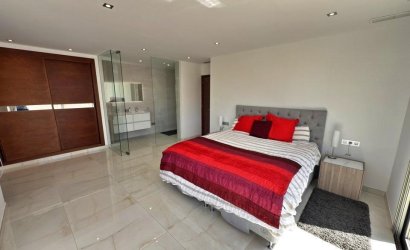 Herverkoop - Villa -
Orihuela Costa - Villamartín