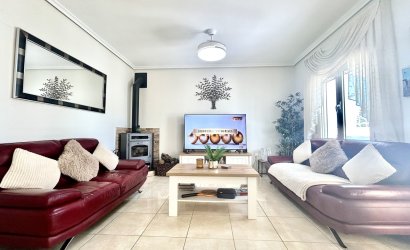Reventa - Villa -
Villamartin - Costa Blanca