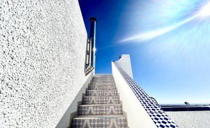 Reventa - Villa -
Villamartin - Costa Blanca