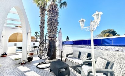 Reventa - Villa -
Villamartin - Costa Blanca