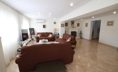 Reventa - Villa -
Torrevieja - Costa Blanca