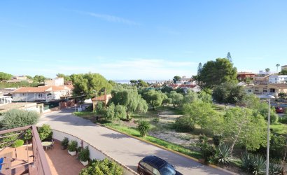 Reventa - Villa -
Torrevieja - Costa Blanca