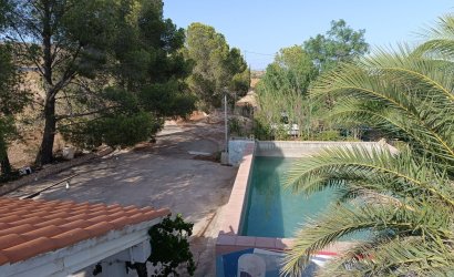 Resale - Country House -
Yecla - Inland