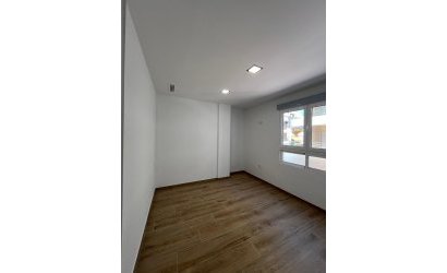 Herverkoop - Apartment -
Torrevieja - La Mata