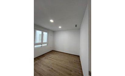 Herverkoop - Apartment -
Torrevieja - La Mata