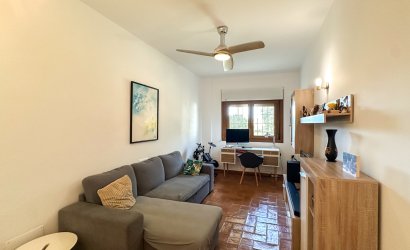 Herverkoop - Villa -
Campoamor - Costa Blanca