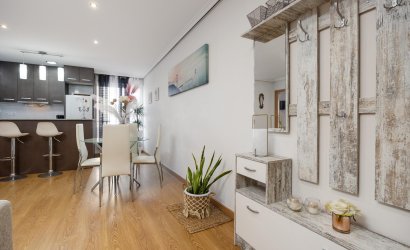 Herverkoop - Apartment -
Torrevieja - Centro