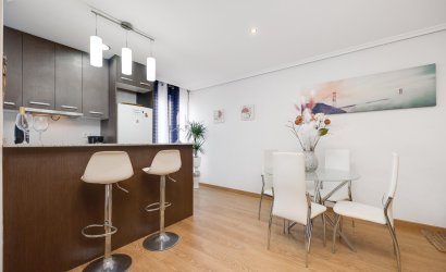 Herverkoop - Apartment -
Torrevieja - Centro