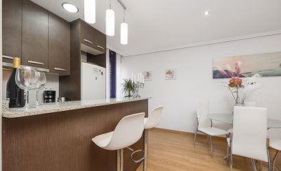 Herverkoop - Apartment -
Torrevieja - Centro