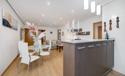 Herverkoop - Apartment -
Torrevieja - Centro