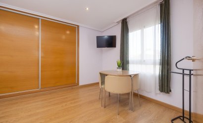 Herverkoop - Apartment -
Torrevieja - Centro