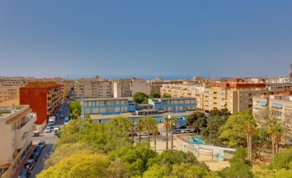 Herverkoop - Apartment -
Torrevieja - Centro