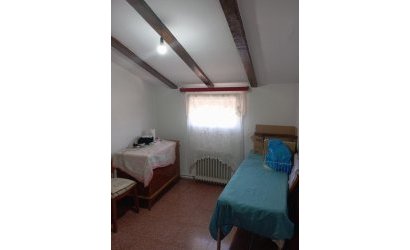 Reventa - Villa -
Yecla - Inland