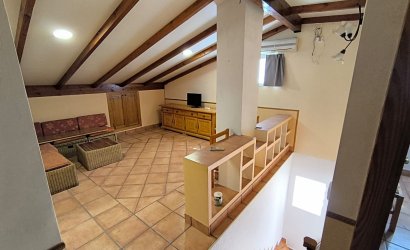 Reventa - Villa -
Yecla - Inland